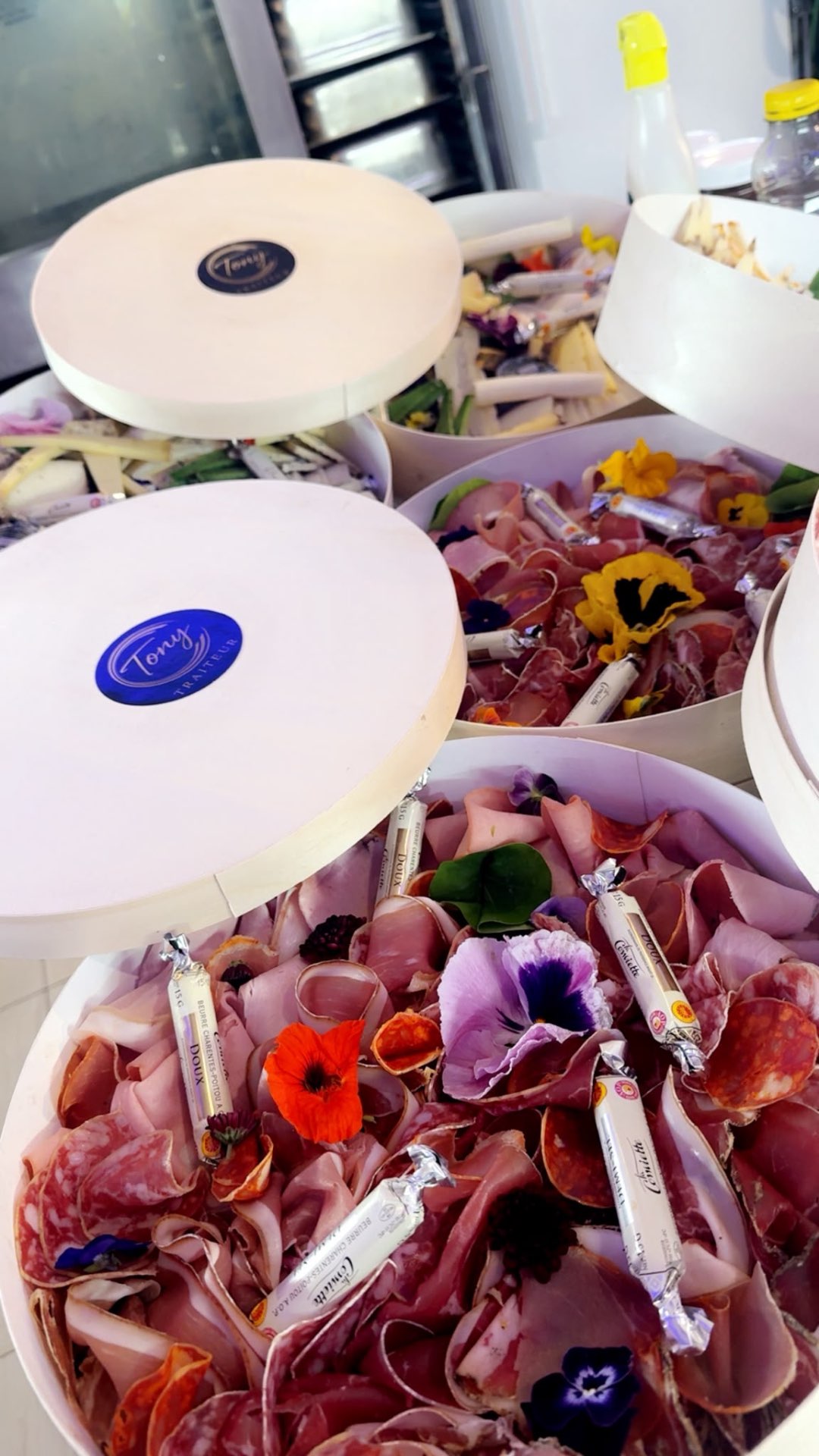 Box rondes charcuterie couvercle Tony Traiteur