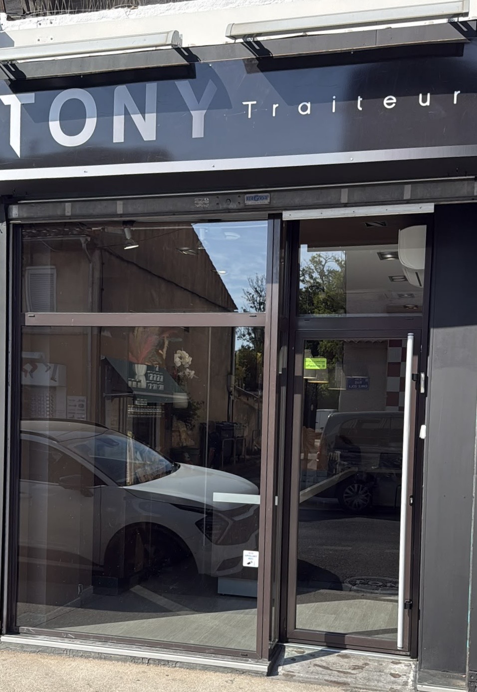 Boutique Tony Traiteur 25 Rue Emile Zola Marseille
