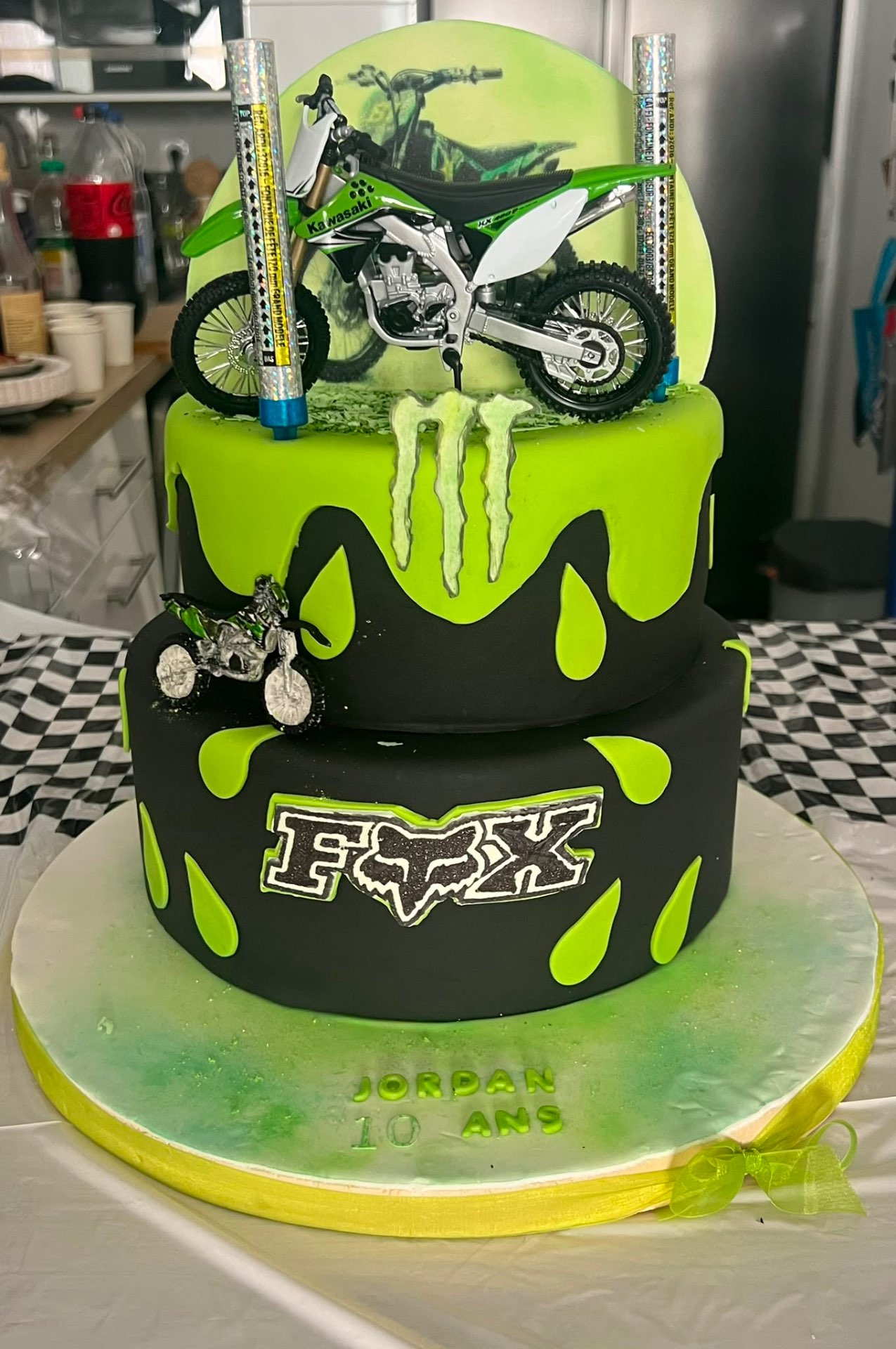Gâteau motocross Kawasaki Fox 10 ans